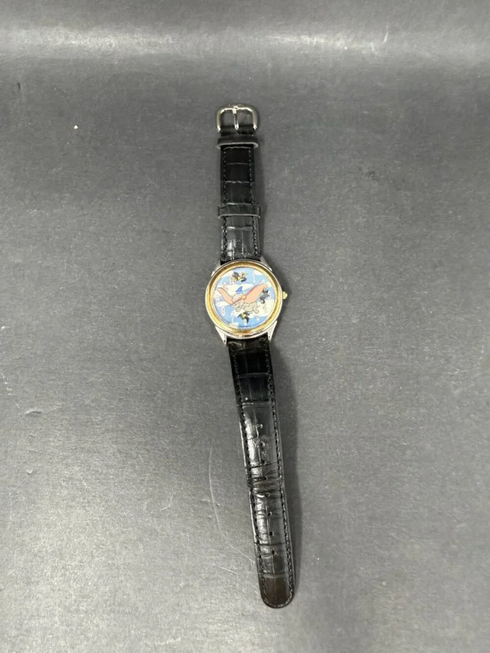 Disney Dumbo Watch Collector’s Club Series III Limited Edition Watch w/ Tin Pin
